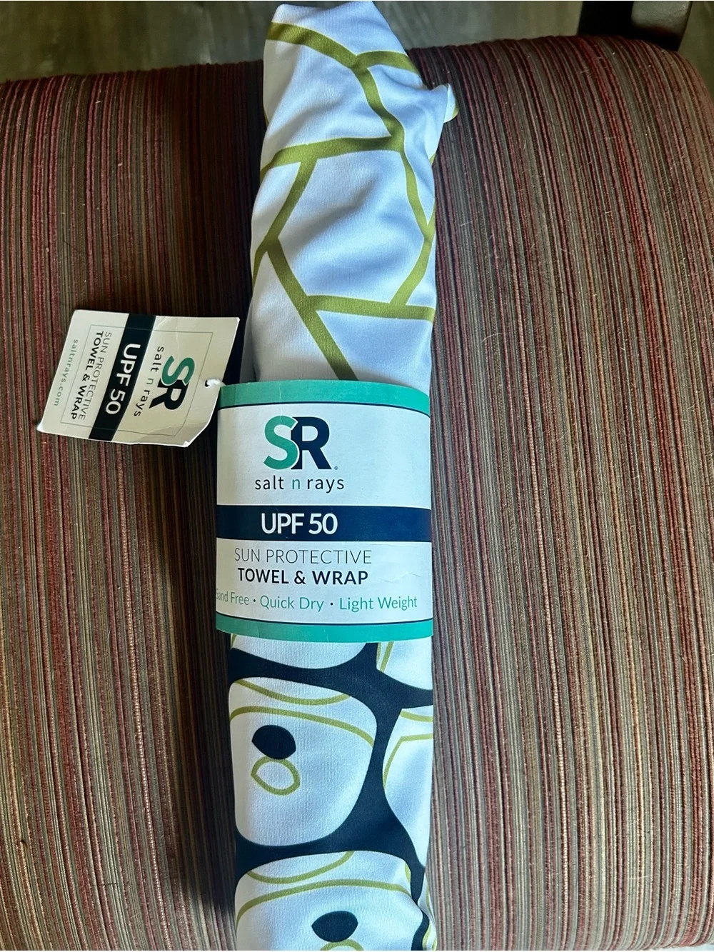 Salt n Rays UPF 50 Sun Protective Towel & Wrap in warm Welcome Pineapple NEW